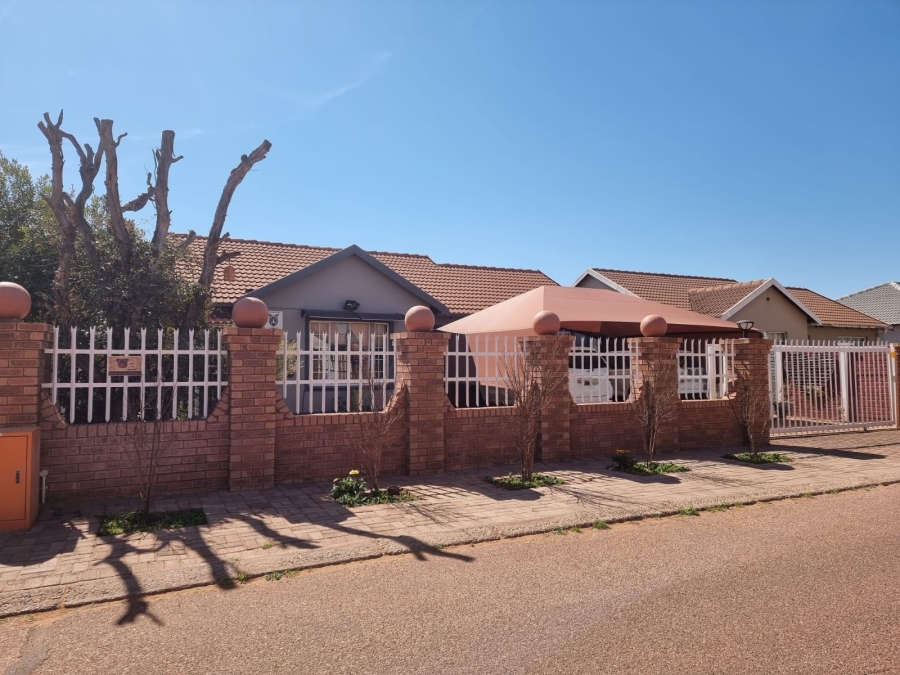 3 Bedroom Property for Sale in Kathu Northern Cape
